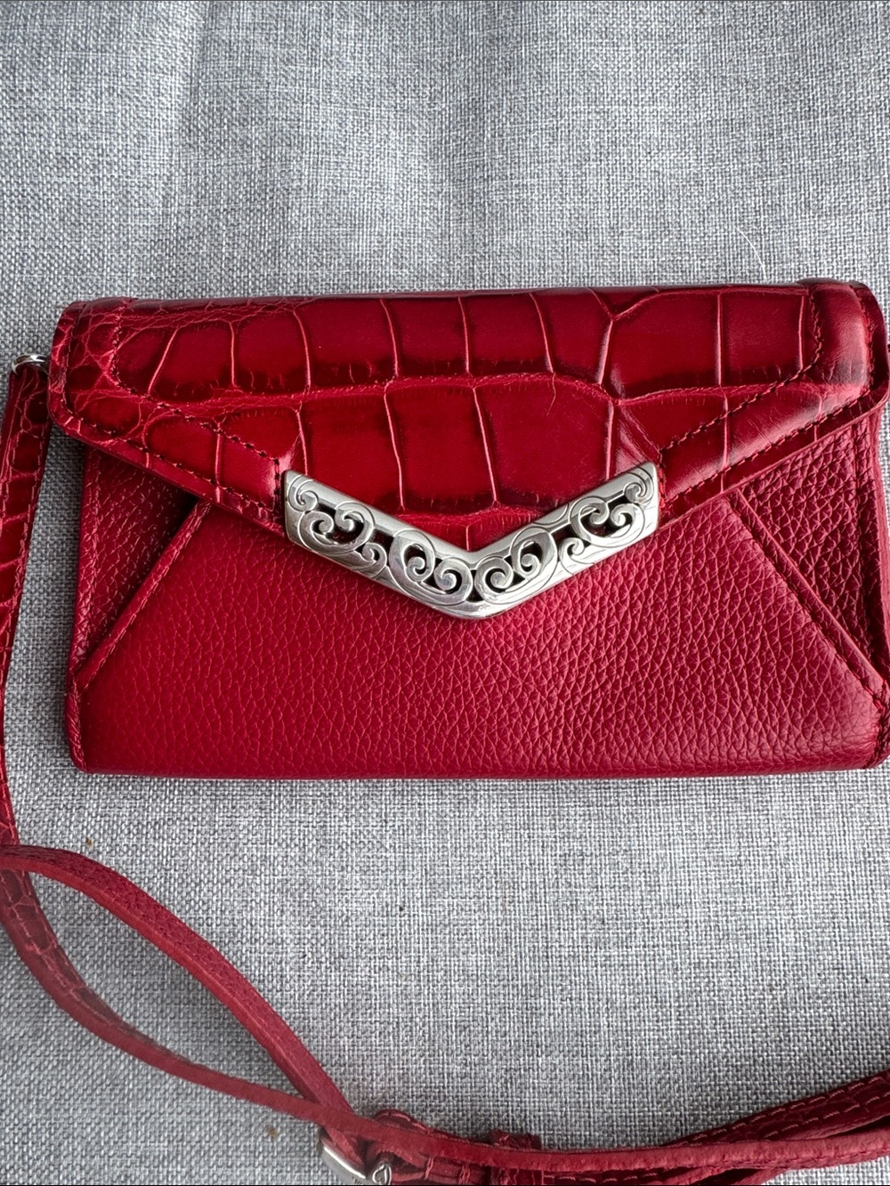 BRIGHTON Mingle Slim lipstick red crossbody
